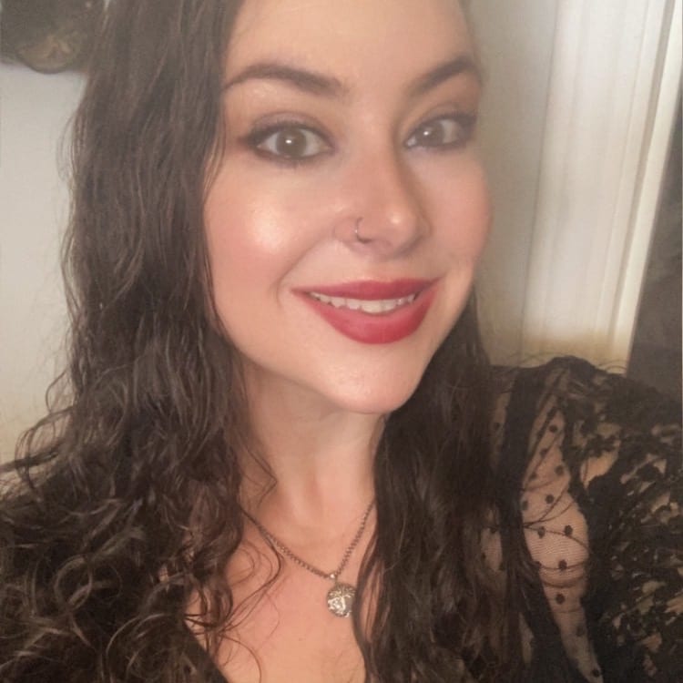 kryslyn23 profile photo